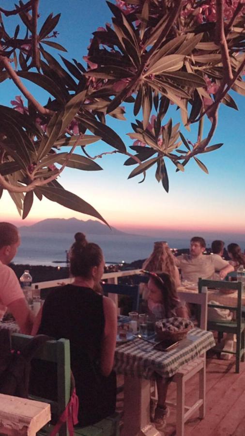 Dimitri Ada Evi & Restaurant 호텔 İmroz 외부 사진